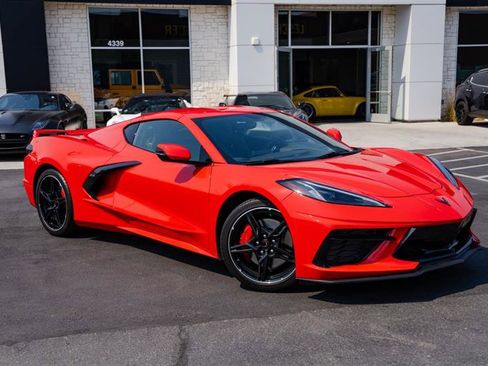 Used 2020 Chevrolet Corvette Stingray Premium Cpe w/ 3LT Preferred Equipment Group RWD image 2
