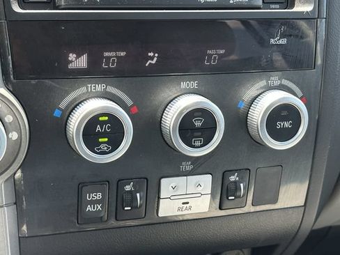 Used 2016 Toyota Sequoia Limited w/ Safety & Convenience Package AWD/4WD image 17