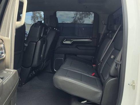 Used 2024 Chevrolet Silverado 2500 LTZ AWD/4WD image 6