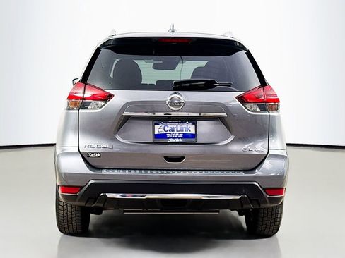 Used 2018 Nissan Rogue SL w/ Premium Package image 7