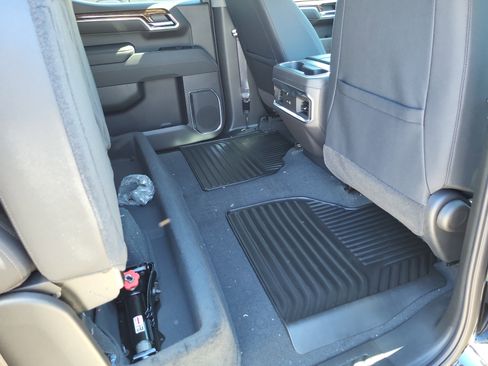 New 2025 GMC Sierra 1500 Elevation image 11