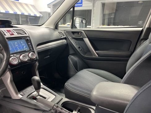 Used 2016 Subaru Forester 2.5i Premium w/ All-Weather Package AWD/4WD image 15