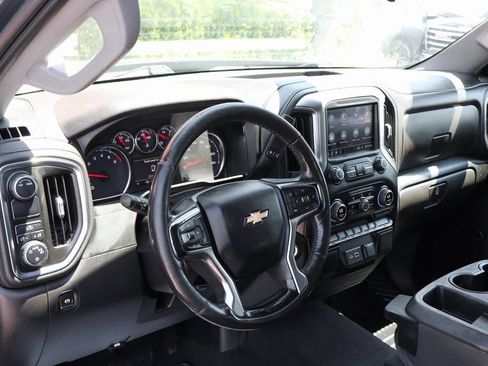 Used 2022 Chevrolet Silverado 1500 LT image 19