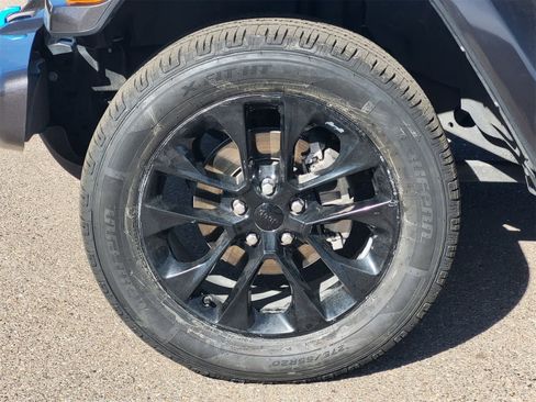 Used 2021 Jeep Wrangler Unlimited Sahara image 10