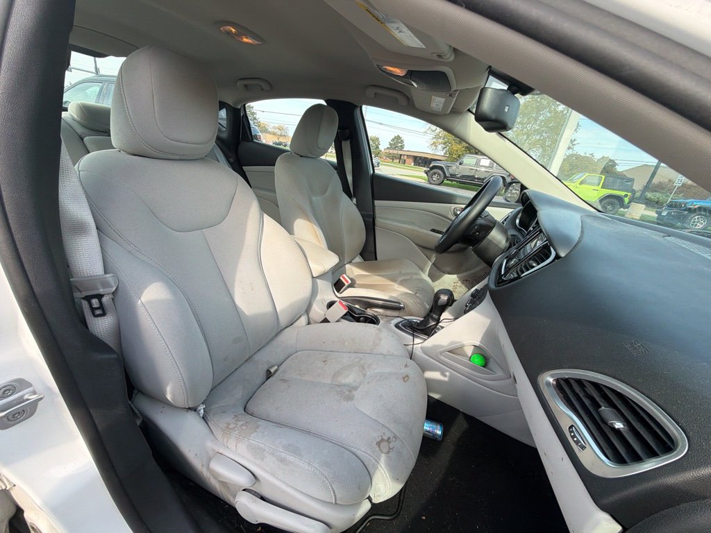 Used 2013 Dodge Dart SXT w/ Popular Equipment Group FWD image 17