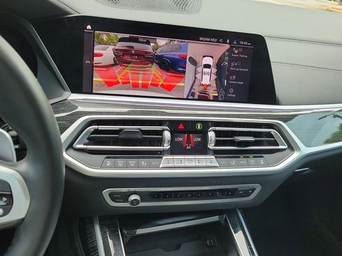 Used 2021 BMW X7 M50i w/ Executive Package AWD/4WD image 28