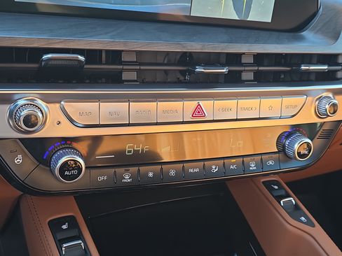 Used 2025 Kia Telluride SX Prestige X-Line image 26