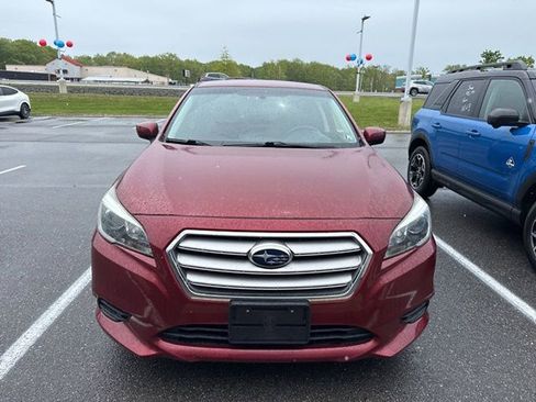 Used 2016 Subaru Legacy 2.5i Premium AWD/4WD image 2