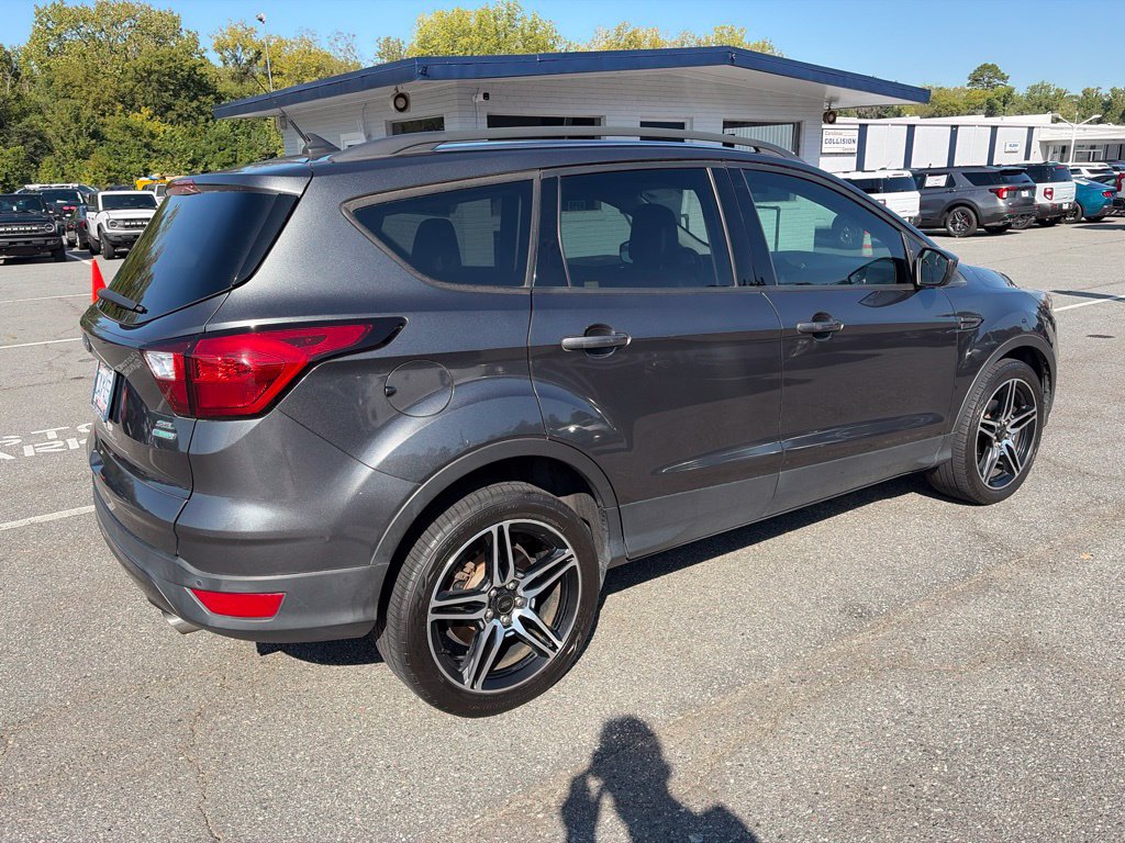 Used 2019 Ford Escape SEL FWD image 12