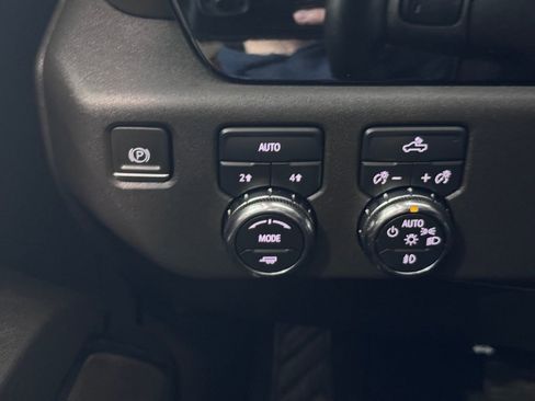 Certified 2023 GMC Sierra 1500 Elevation image 23