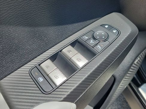 New 2026 Mitsubishi Outlander SE FWD image 13