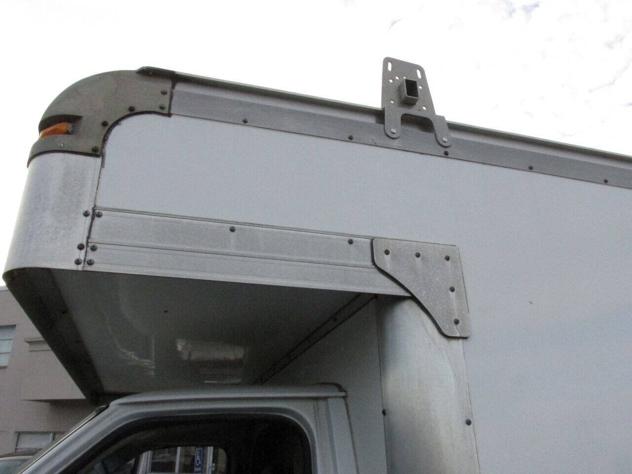 Used 2012 Ford E-350 and Econoline 350 Super Duty w/ PWR Locks & Windows Group RWD image 32
