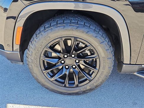 Used 2022 Jeep Wagoneer Series III image 13