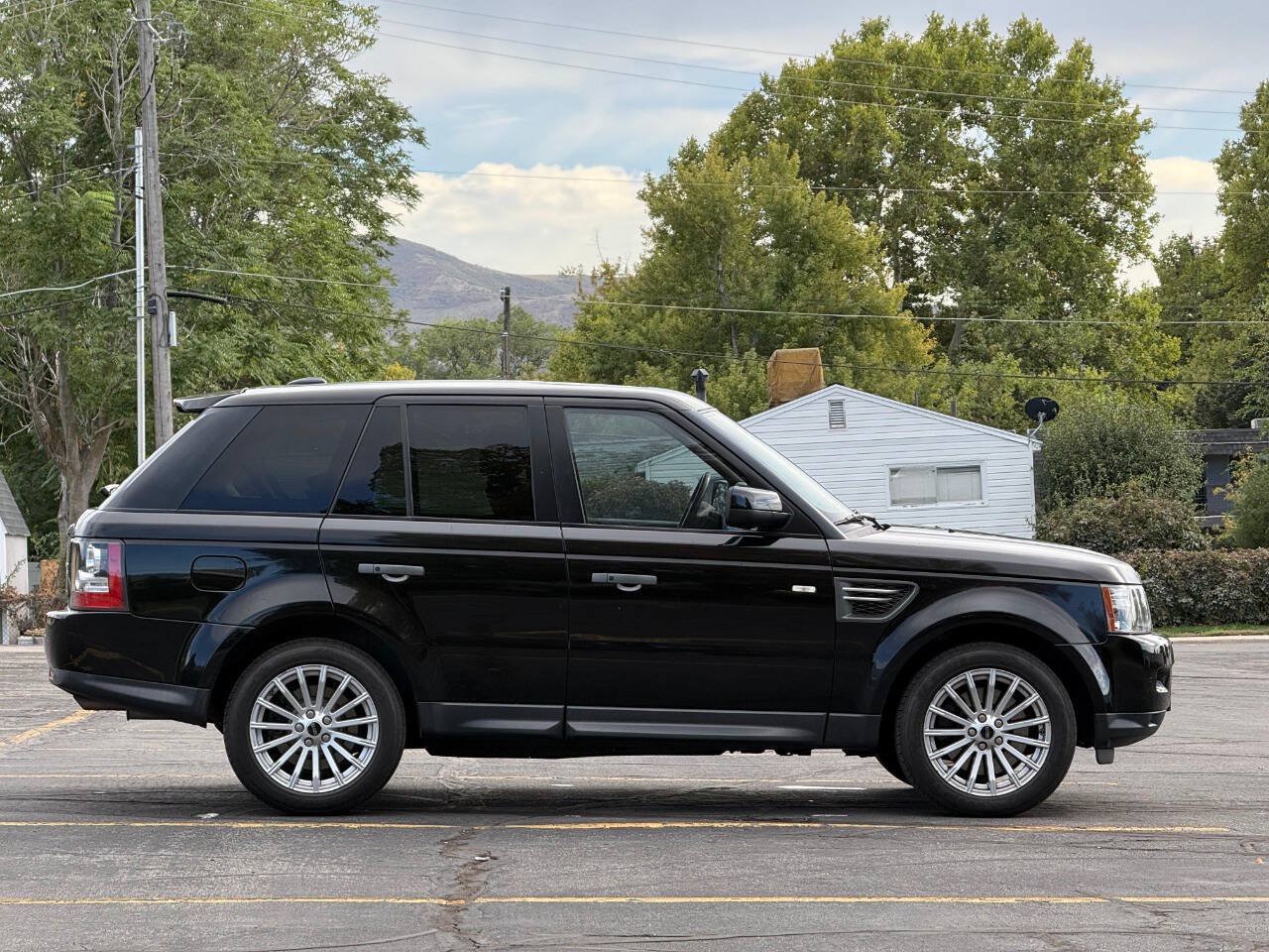 Used 2011 Land Rover Range Rover Sport HSE AWD/4WD image 6