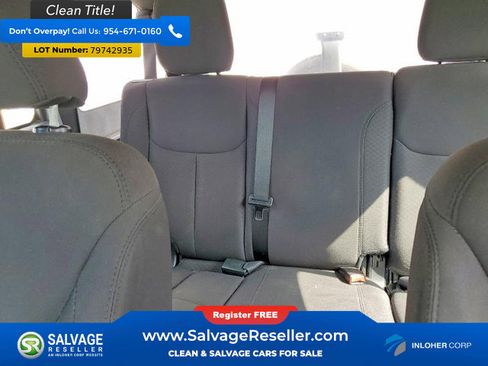 Used 2015 Jeep Wrangler Unlimited Sport w/ Connectivity Group image 13