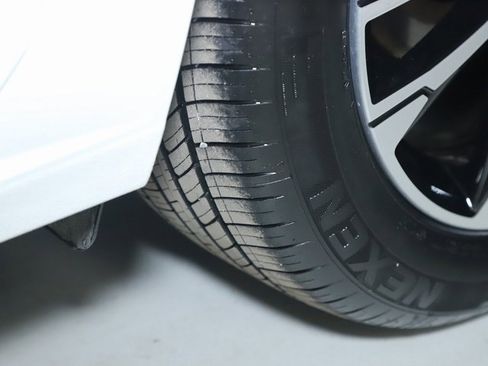 Used 2025 Volkswagen Jetta Sport image 34