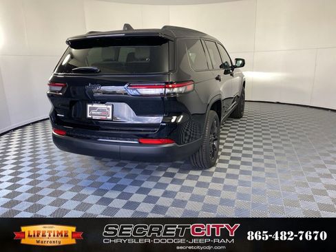 New 2025 Jeep Grand Cherokee L Limited w/ Trailer Tow Package image 7