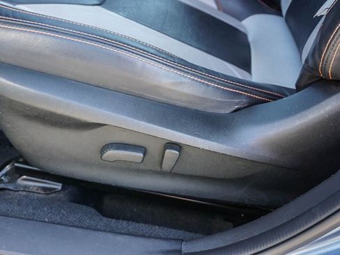 Used 2018 Subaru Crosstrek 2.0i Limited image 9