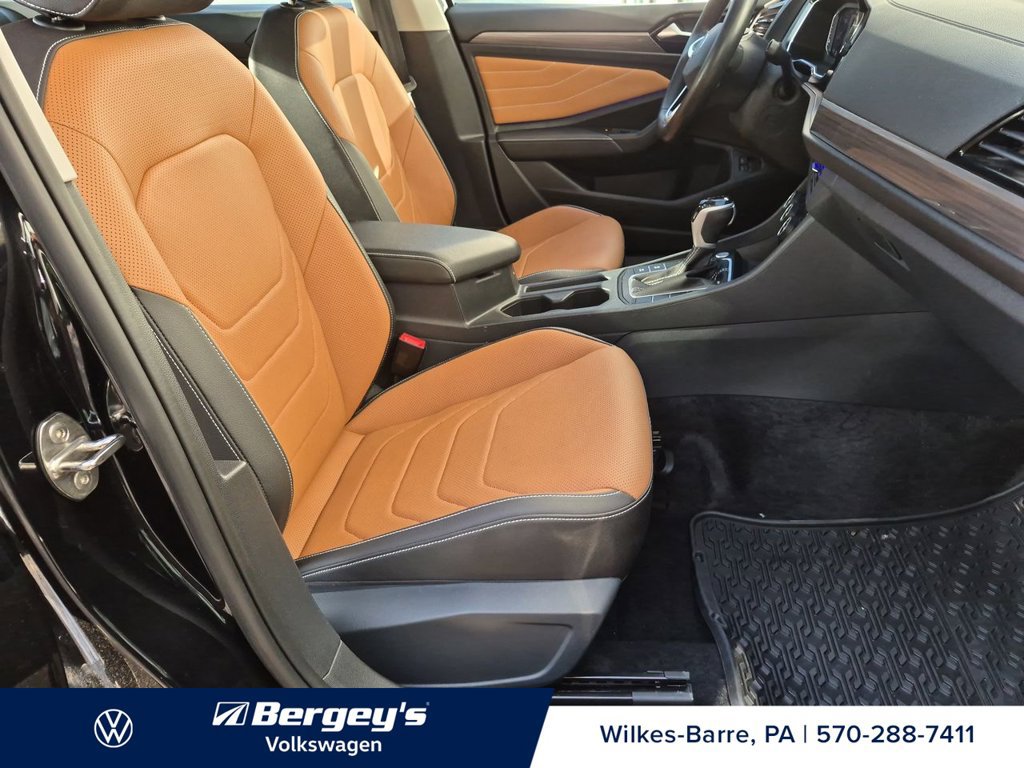 Used 2024 Volkswagen Jetta SEL FWD image 28
