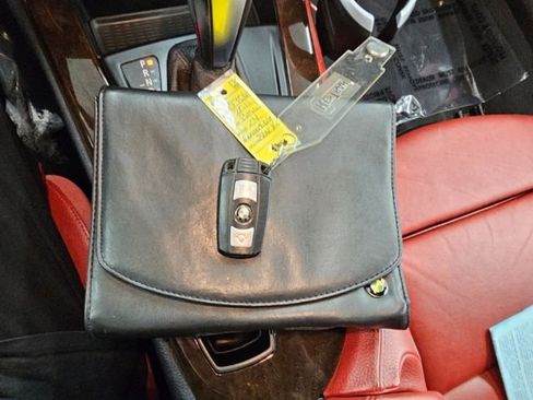 Used 2011 BMW Z4 sDrive30i w/ Premium Pkg image 20