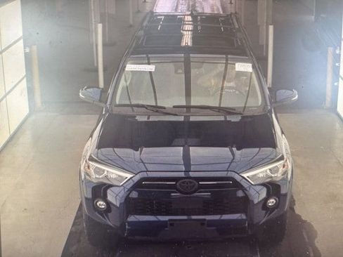 Used 2024 Toyota 4Runner SR5 Premium w/ Moonroof Package AWD/4WD image 12