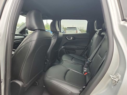 New 2026 Jeep Compass Limited image 7