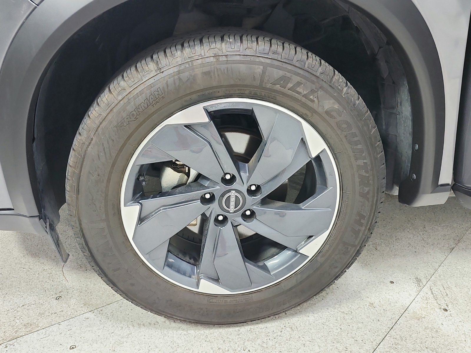 Used 2025 Nissan Rogue SV AWD/4WD image 19