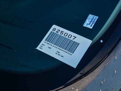 Used 2022 Ford Edge SEL w/ Convenience Package image 27