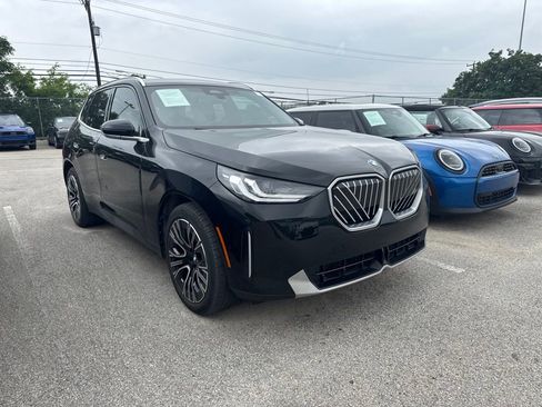 Certified 2025 BMW X3 xDrive30 w/ Convenience Package AWD/4WD image 2
