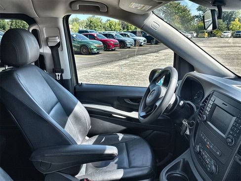 Used 2017 Mercedes-Benz Metris Passenger image 15