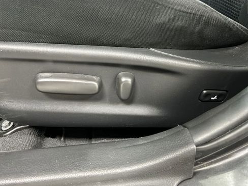 Used 2011 Toyota Camry SE w/ SE Extra-Value Pkg #1 image 10