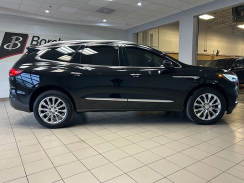Used 2019 Buick Enclave Essence image 8