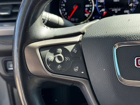 Used 2021 GMC Acadia AT4 w/ Technology Package image 16