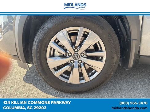 Used 2025 Nissan Pathfinder S FWD image 19