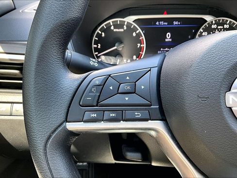 Used 2025 Nissan Altima 2.5 SV w/ SV Special Edition Package FWD image 12