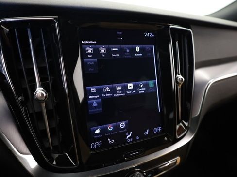 Used 2020 Volvo V60 T5 Cross Country w/ Protection Package Premier image 17