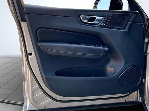 Certified 2023 Volvo XC60 B6 Ultimate image 23