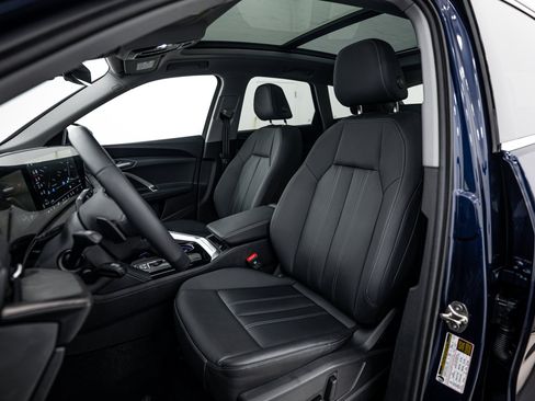 Certified 2025 Audi Q5 Premium w/ Convenience Package AWD/4WD image 15