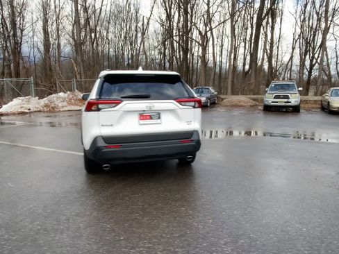 Used 2024 Toyota RAV4 XLE image 13