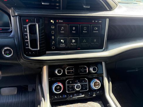 Used 2023 GMC Yukon Denali AWD/4WD image 22
