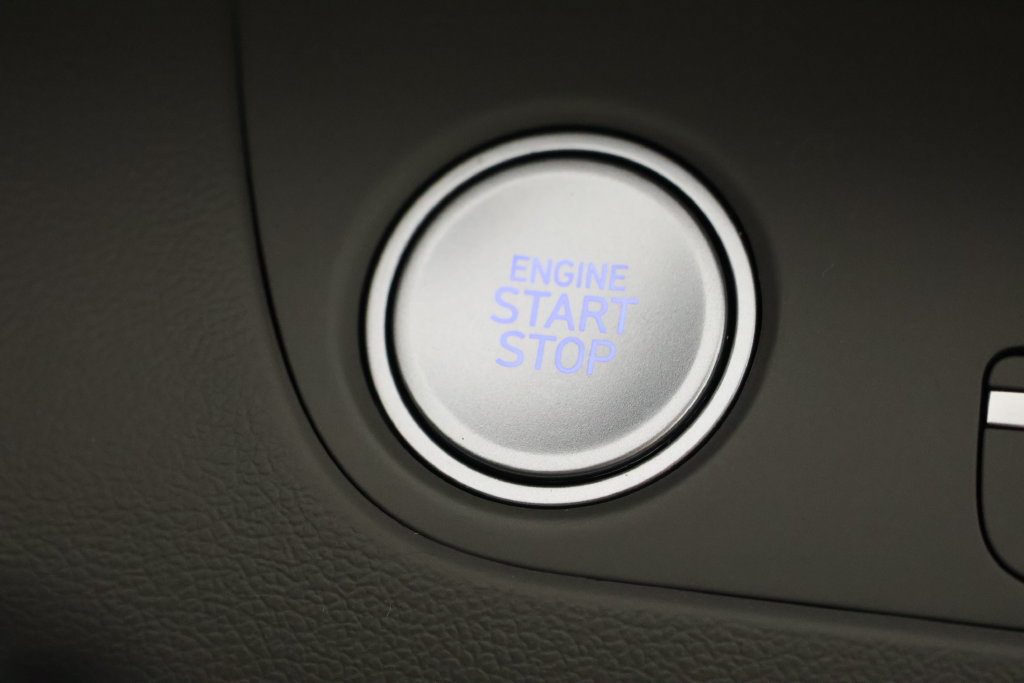 Certified 2024 Hyundai Elantra SEL FWD image 16