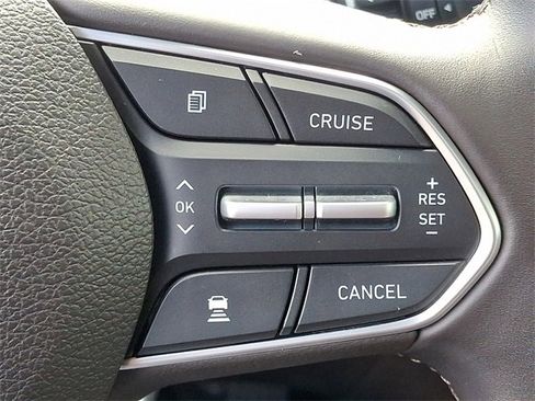 Used 2020 Hyundai Santa Fe Limited image 19