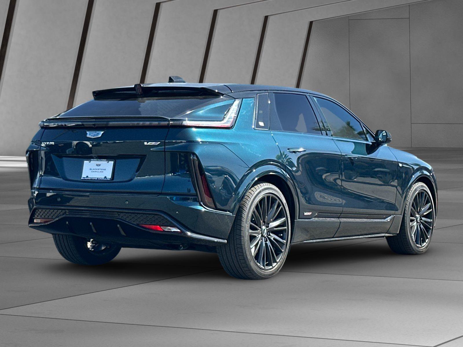 Used 2026 Cadillac Lyriq V AWD/4WD image 4
