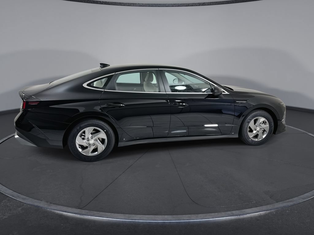 New 2026 Hyundai Sonata SE FWD image 9