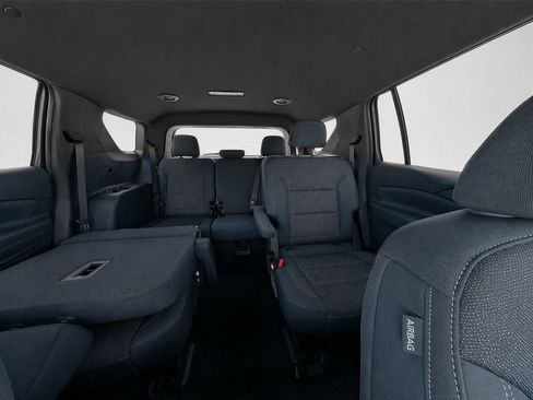 Used 2024 Chevrolet Traverse LT FWD image 33