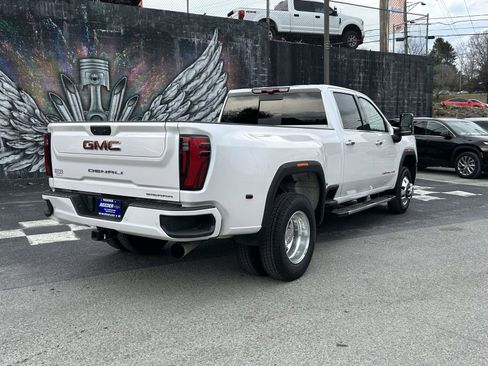 Used 2024 GMC Sierra 3500 Denali w/ Denali Reserve Package image 3