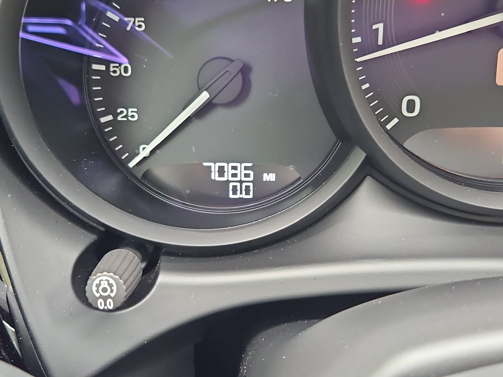 Certified 2026 Porsche Macan Turbo AWD/4WD image 14