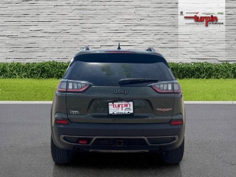 Used 2019 Jeep Cherokee Trailhawk w/ Cold Weather Group image 4