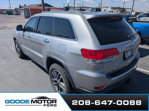 Used 2017 Jeep Grand Cherokee Limited w/ Trailer Tow Group IV AWD/4WD image 4