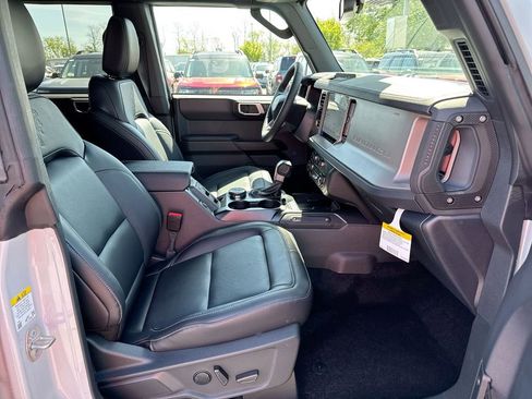New 2026 Ford Bronco Outer Banks AWD/4WD image 22